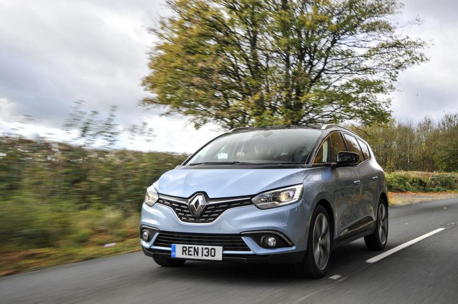  Renault Grand Scenic 2016 года  (UK) (фото 3 из 32)